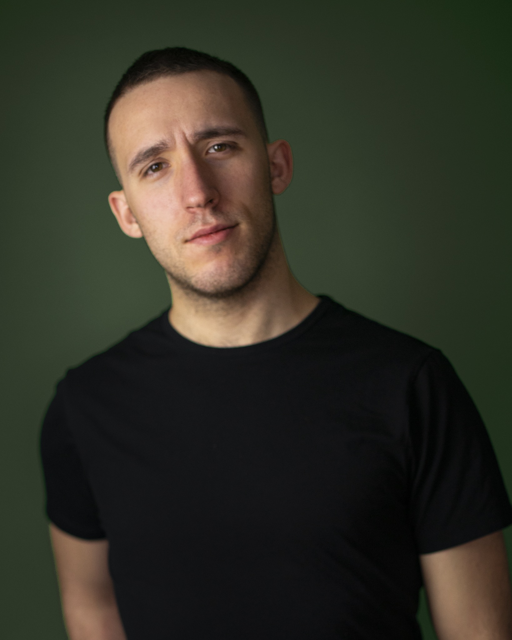 Headshot of Izaya Perrier